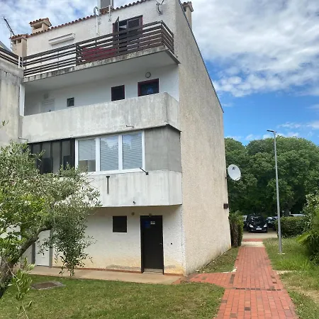 Porat 3 Apartment Cervar-Porat