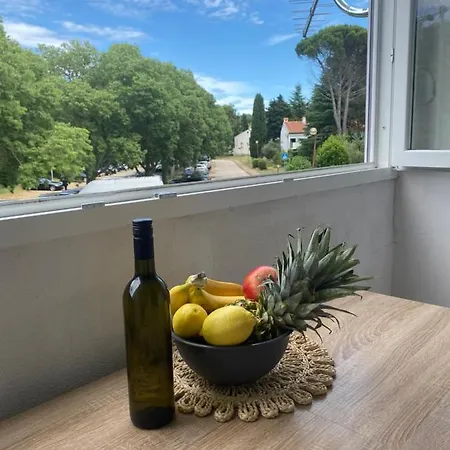 Porat 3 Apartment