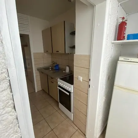 Porat 3 Apartment *
